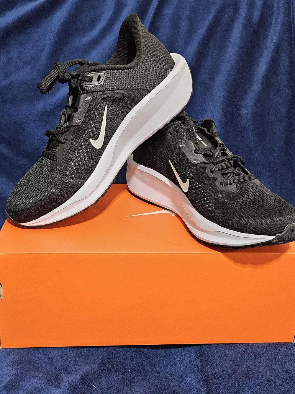 Nike Black & White Running Shoes